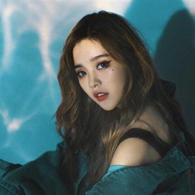 2023年最火爆的头像女生(共24张)