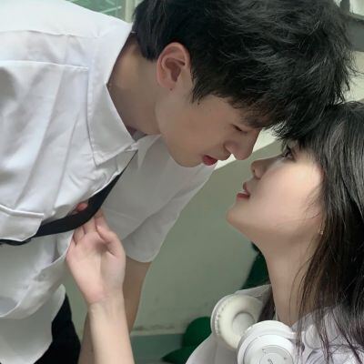 抖音微信情侣头像(精选24张)