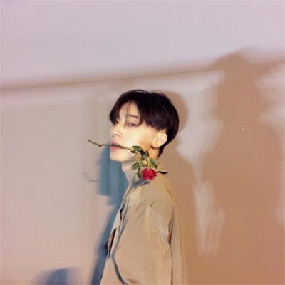 超拽有个性的男生头像精选(优选24张)