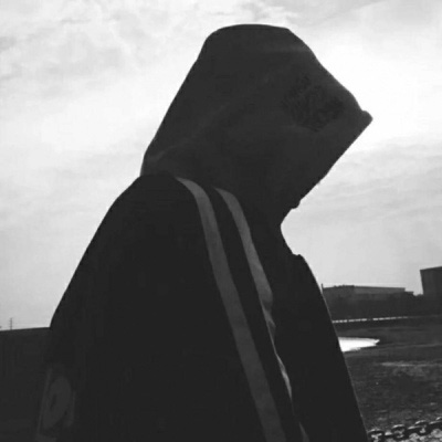 超拽有个性的男生头像精选(优选24张)