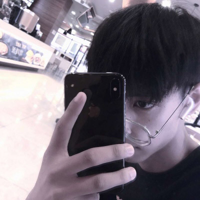 超拽有个性的男生头像精选(优选24张)