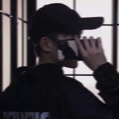 让人一眼就喜欢的男生头像(共24张)