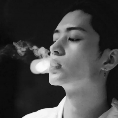 让人一眼就喜欢的男生头像(共24张)