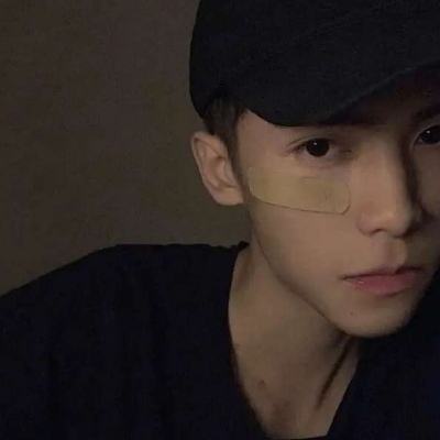 让人一眼就喜欢的男生头像(共24张)