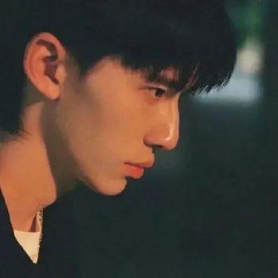 好看又耐看的头像男(24张)