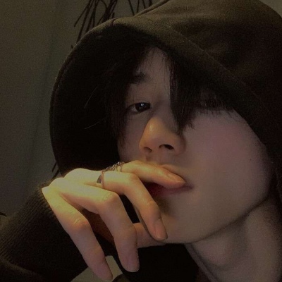 好看又耐看的头像男(24张)