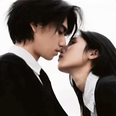 高清一对两张微信情侣头像图片大全(共18张)