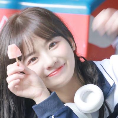 高清可爱的唯美女生qq头像真人(优选18张)