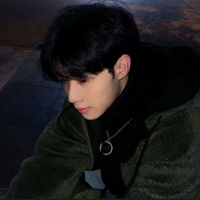 气质男头像高清正脸(精选24张)