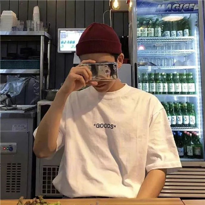 男生气质帅哥头像图片(共28张)