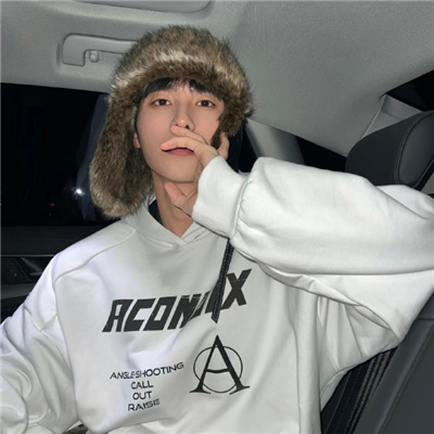 男生气质帅哥头像图片(共28张)