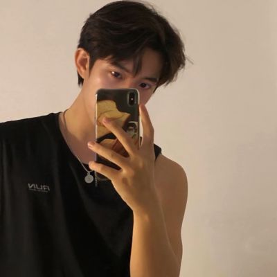 男生气质帅哥头像图片(共28张)