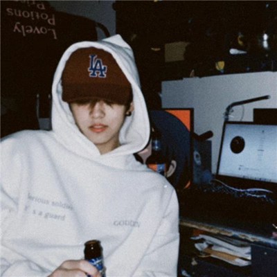 2423适合永久做男头像的图片(20张)