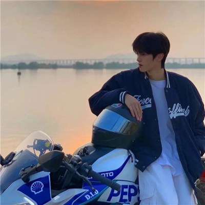 2423适合永久做男头像的图片(20张)