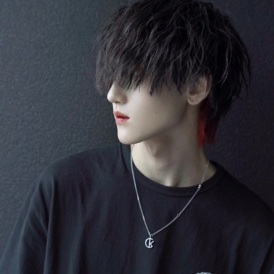 帅气阳光男孩微信头像(精选30张)