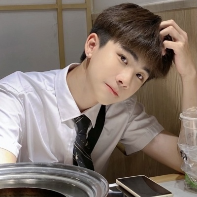 帅气阳光男孩微信头像(精选30张)