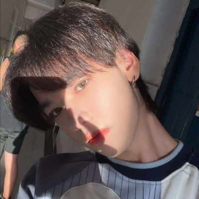 帅气阳光男孩微信头像(精选30张)