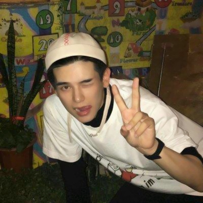 帅气阳光男孩微信头像(精选30张)