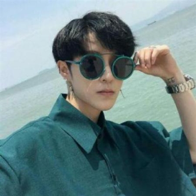 帅气阳光男孩微信头像(精选30张)