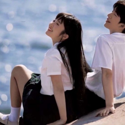 2023一左一右创意情侣头像(精选28张)