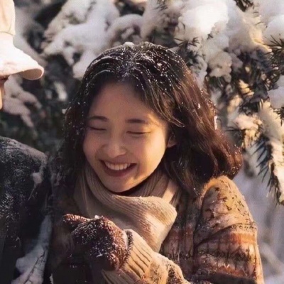 2023一左一右创意情侣头像(精选28张)