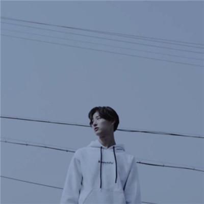 微信情侣一人一张头像一男一女(优选20张)