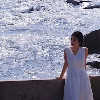 高级情侣头像一人一张(优选22张)