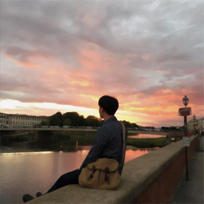 高级情侣头像一人一张(优选22张)