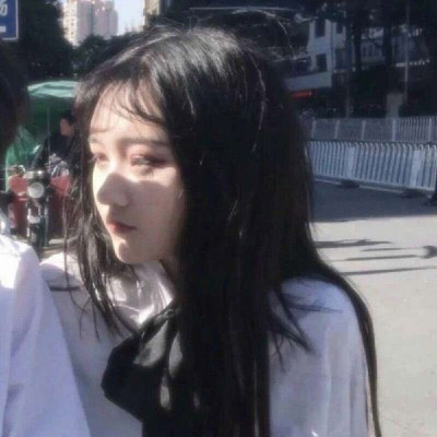 微信情头情侣一人一张(优选22张)