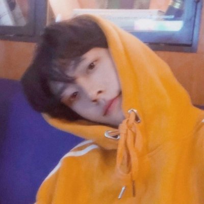 微信情头情侣一人一张(优选22张)