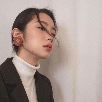 霸气高冷女孩头像图片(共24张)