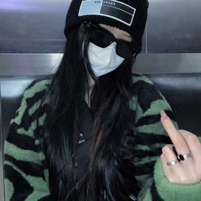 霸气高冷女孩头像图片(共24张)