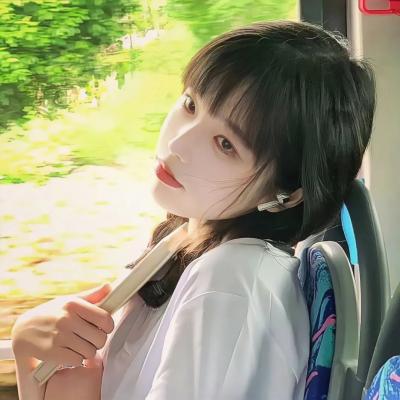 文艺清新干净的女生头像(优选24张)