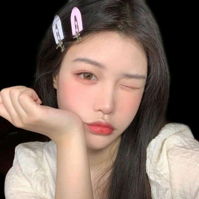 文艺清新干净的女生头像(优选24张)