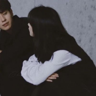 2023高级感不俗气的情侣头像(精选16张)