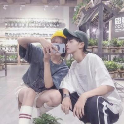 2023高级感不俗气的情侣头像(精选16张)