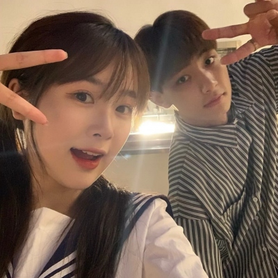 甜蜜情侣头像 一男一女情头(优选24张)