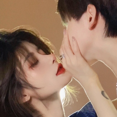 甜蜜情侣头像 一男一女情头(优选24张)