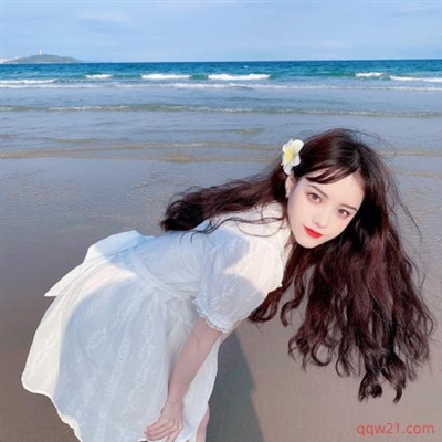 女生海边头像背影图片(26张)