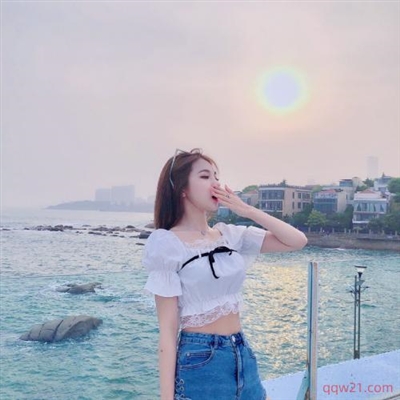 女生海边头像背影图片(26张)