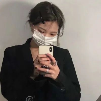 2023气质女头像高清图片(共22张)