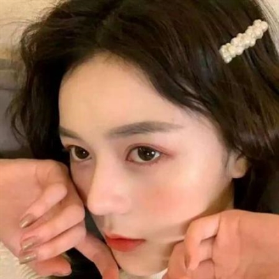 文艺女青年微信头像(精选20张)