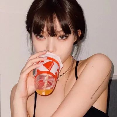 清新文艺女青年的头像(优选24张)