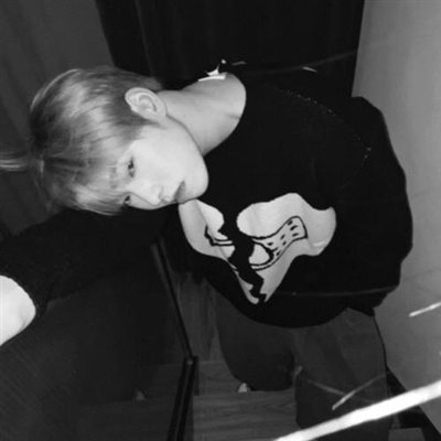 高清男头黑白伤感图片(优选20张)