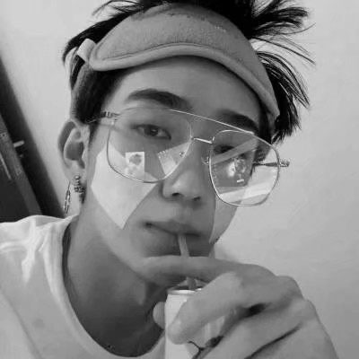 高清男头黑白伤感图片(优选20张)