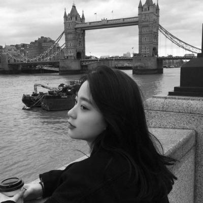 黑色高清头像女生头像(优选24张)