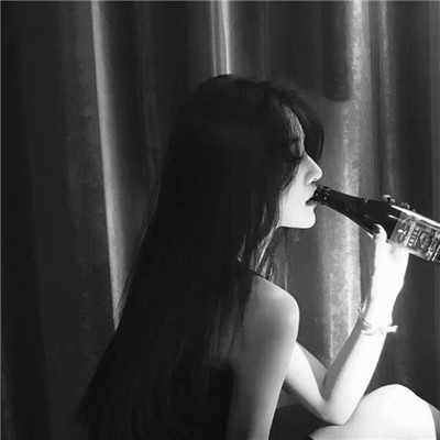 黑色高清头像女生头像(优选24张)