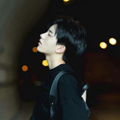 男生暗系帅气头像图片(精选20张)