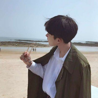 男生暗系帅气头像图片(精选20张)