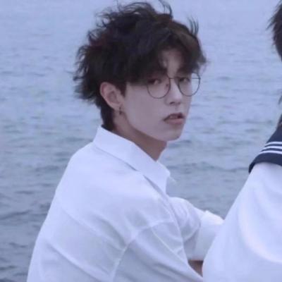 2023情侣头像 一男一女情头(共24张)